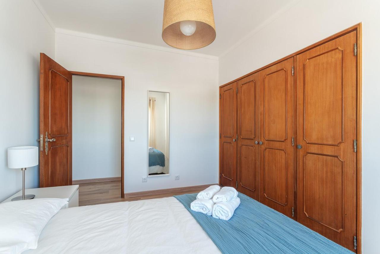 Hostwise - Spacious & Sunny Flat - Loule Luaran gambar