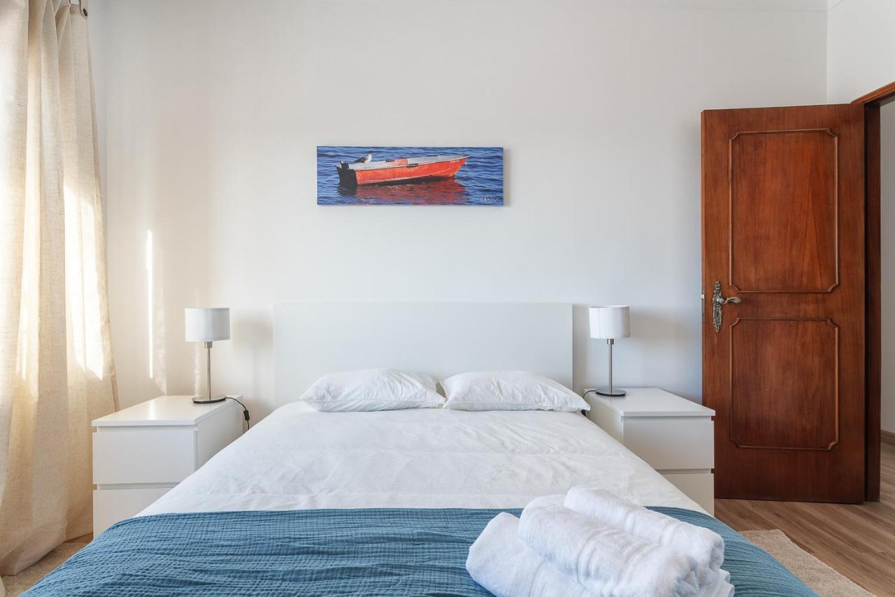 Hostwise - Spacious & Sunny Flat - Loule Luaran gambar