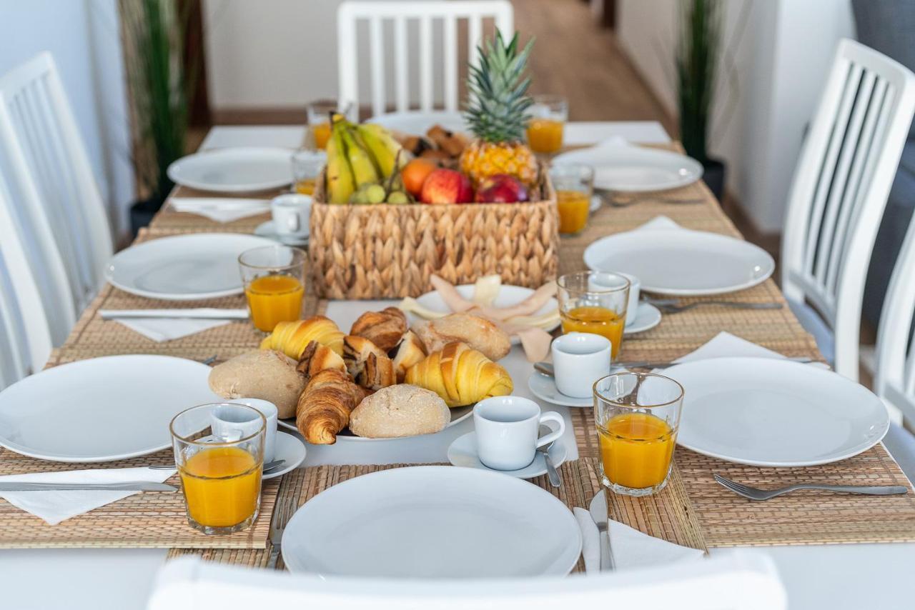 Hostwise - Spacious & Sunny Flat - Loule Luaran gambar