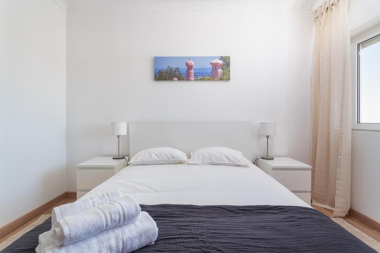 Hostwise - Spacious & Sunny Flat - Loule Luaran gambar